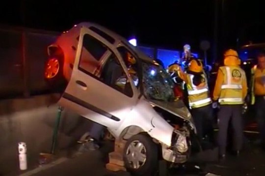 Un aparatoso accidente deja un herido grave en Madrid