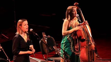 Las Hermanas Caronni - Antigona