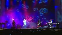 [HD]Charly Garcia- Promesas sobre el bidet- El concierto subacuático (Velez 2009)