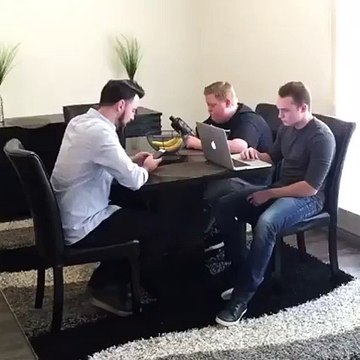 Quand tu éternues et que quelqu'un ne te dit pas à tes souhaits