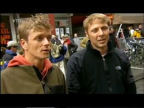Corpus05 fotoshoot Spencer Tunick in Brugge (VTM Nieuws)