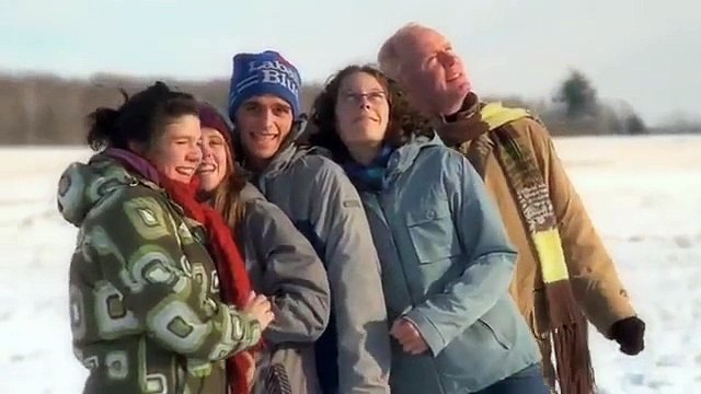 Clip: Tant qu'on aura de l'amour des Cowboys Fringants version Portraits