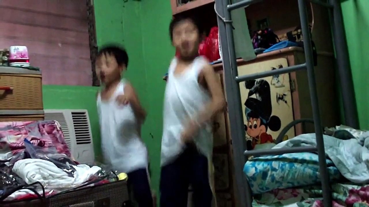 Cute Filipino Twins Sing & Dance