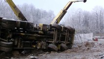 Wypadek na budowie - Przewrócona pompa do betonu - Bud. stadionu ŁKS