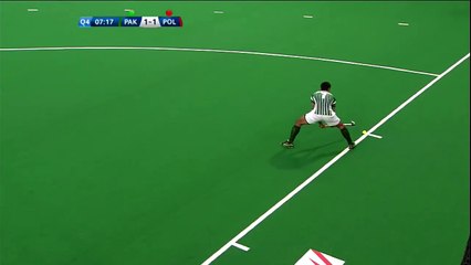Waqas knocks home a PC rebound for Pakistan PAK 2-1 POL HWL2015