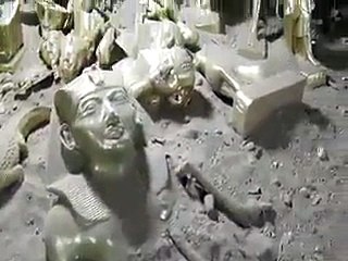 Une tombe bien étrange qui a été trouvé en jordanie Septembre 2014