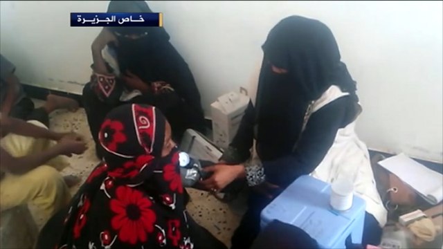 انقطاع الكهرباء والمياه تزيد معاناة سكان أبين