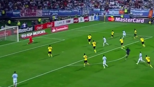 Lionel Messi Huge Miss - Argentina vs Jamaica Copa America 2015 HD