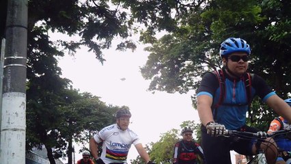 Trilhas Mtb, com os amigos em trilhas de bikers, Brasil