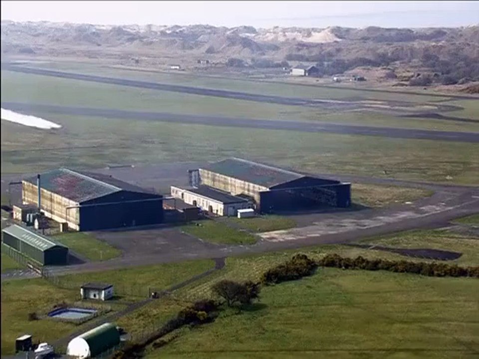 ▶ You Will Be Astonished After Watching This Amazing Stunt Of Two British Pilots