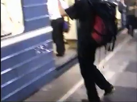 Обосралась в машине