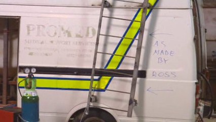 Scrapheap Challenge S12E11 : Tanks Online