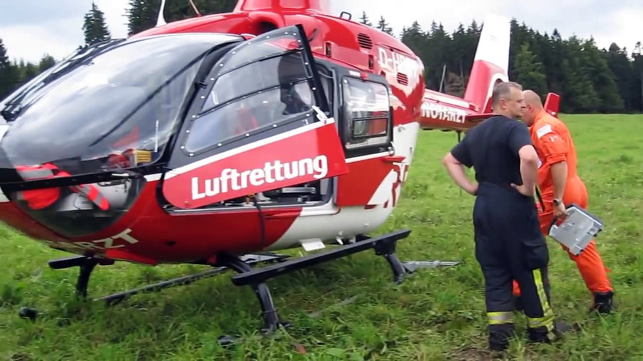 Rettungshubschrauber Christoph 60 + Einsatz Feuerwehr Judenbach