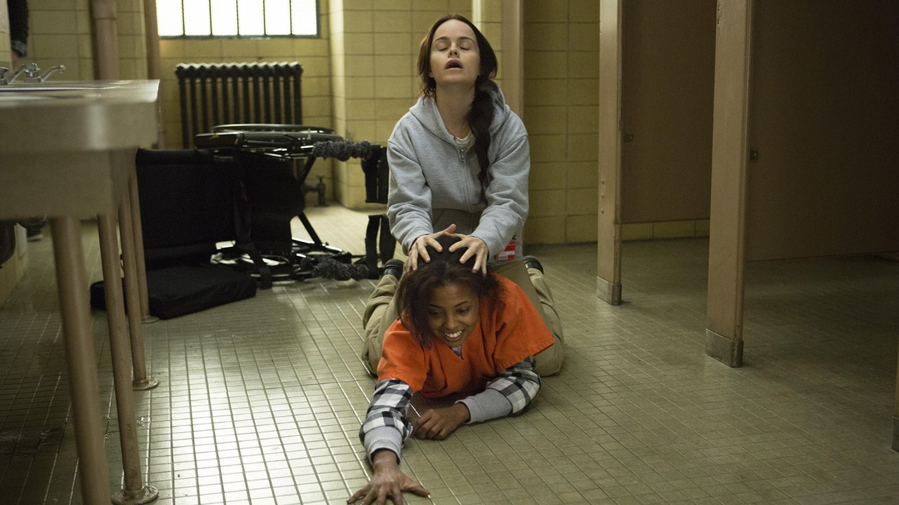 Orange Is the New Black season 3 episode 13 Online Free