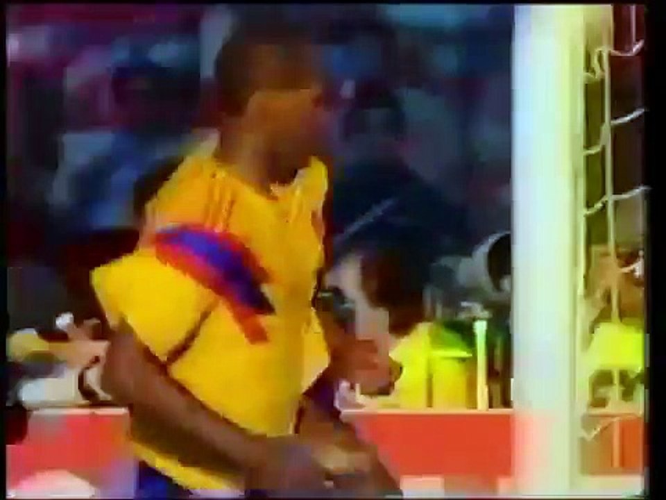 Los Pases De Carlos "El Pibe" Valderrama - Valderrama Assists