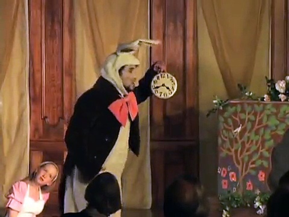 Alice in Wonderland - directed by Laura Mitchell (Ch1~Down the Rabbit-Hole)