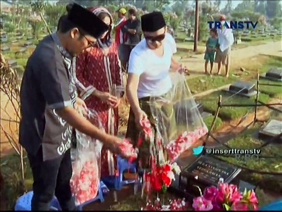 [150621]Insert Siang - Sahabat nyekar ke makam Olga