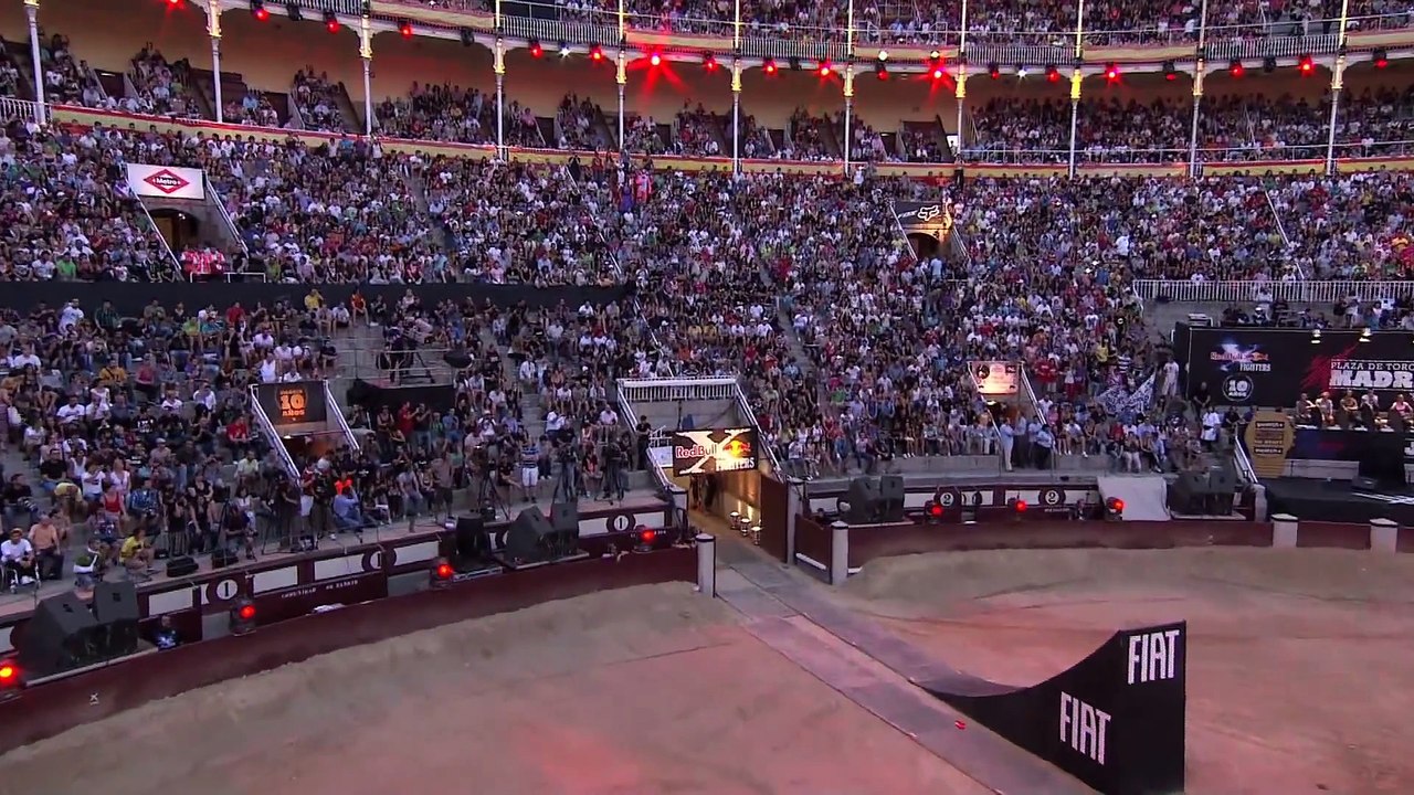 Un backflip avec une KTM 450, NORMAL !!