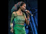 Black South African Female Singers .wmv