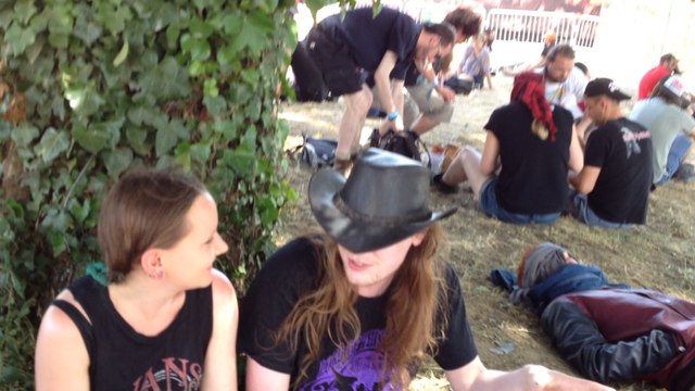 Les métalleux étrangers nous parlent en français