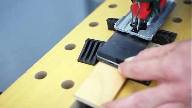 Divorcé il sépare littéralement ses biens en deux