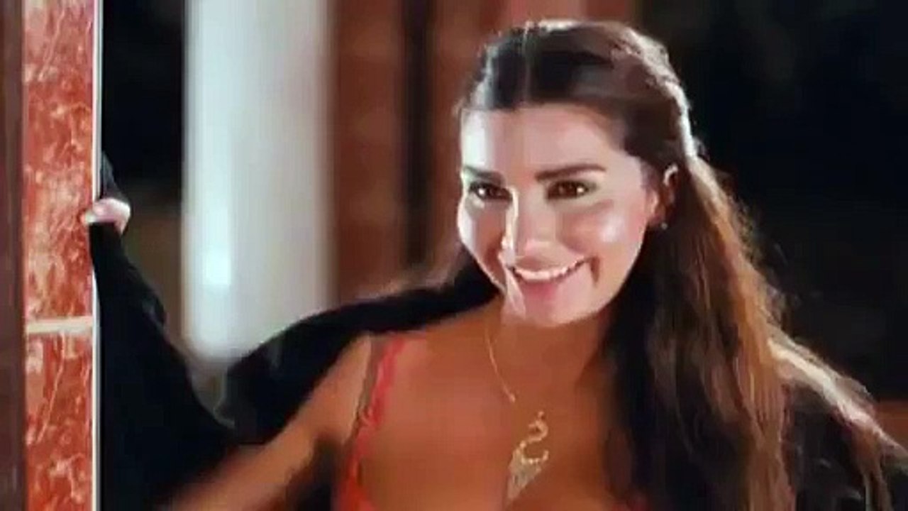 اغراء لاميتا فرنجية الساخن جدا