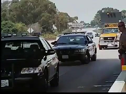 Persecución desemboca en la garita internacional San Ysidro