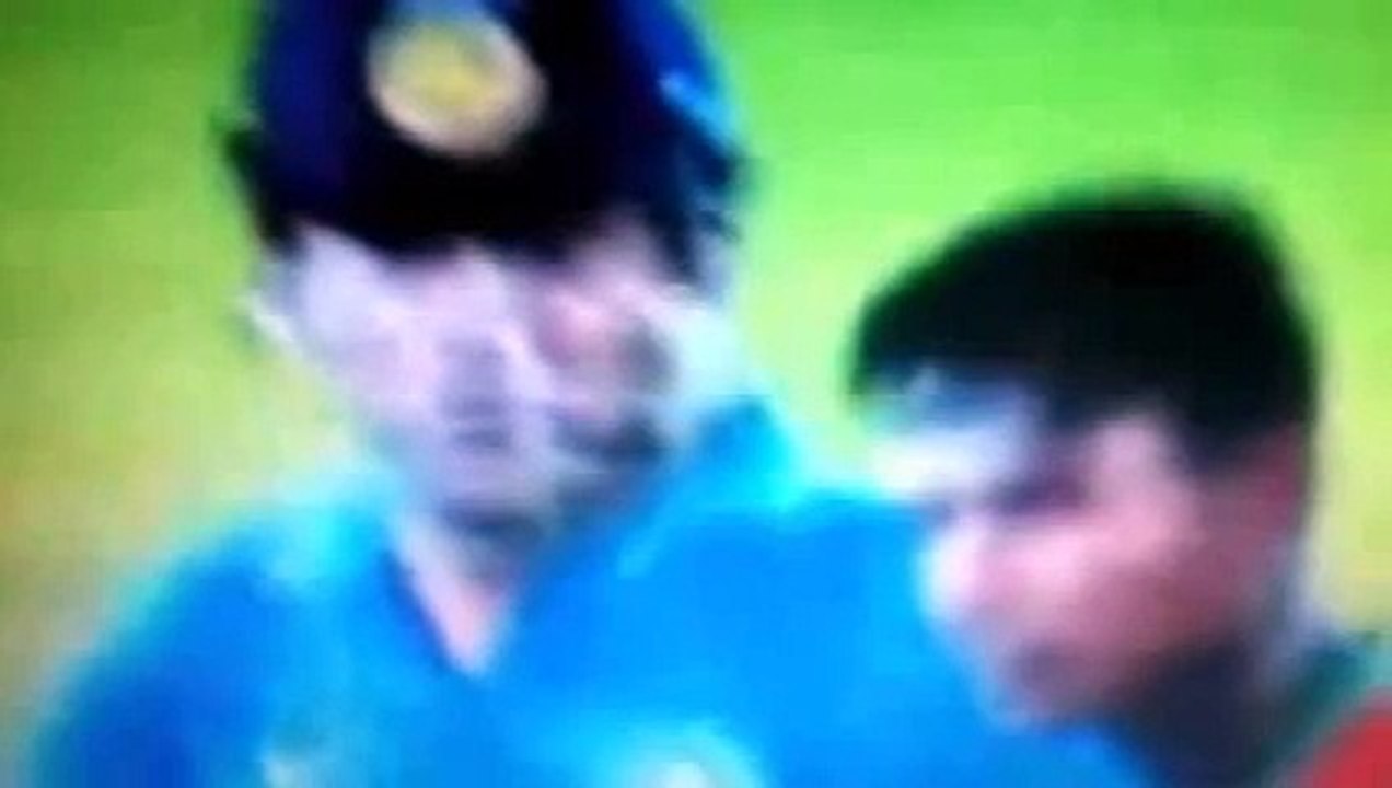 India vs Bangladesh MS Dhoni PUSHES Mustafizur Rahman unknowingly Who Blocked Him!!