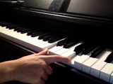 How To Play Flashlight piano- Jessie J