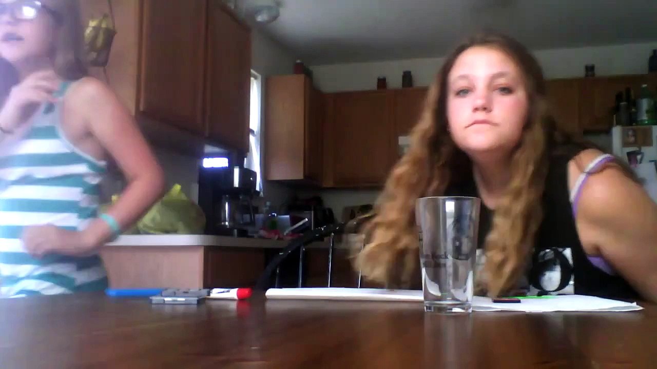 D.I.Y lipstick ft. Mackenzie Mceowen