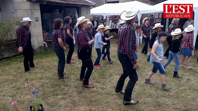 L’Alavh Country Dancers de Bar-le-Duc a égayé la fête des peintres à Combles-en-Barrois
