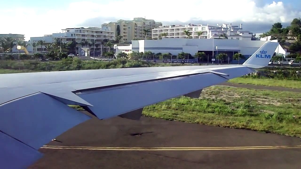 KLM MD-11 Takeoff St.Maarten