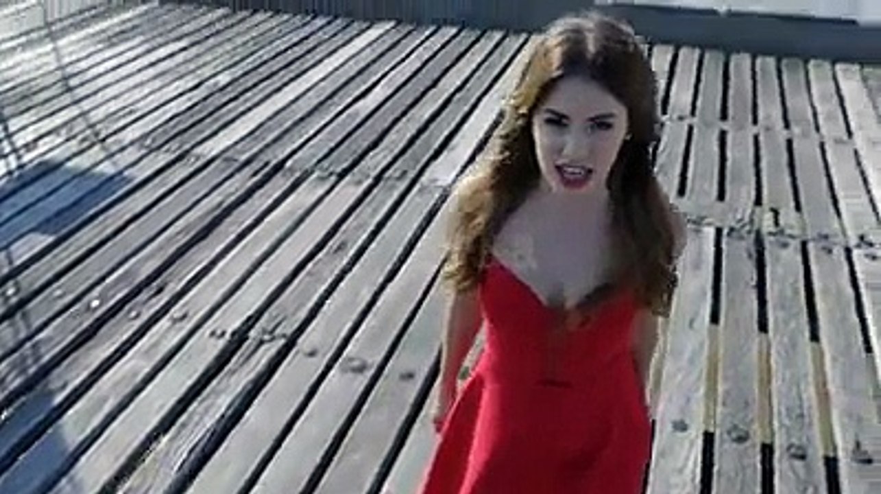 Necesito - Esperanza y padre Tomás - EM - Lali Espósito