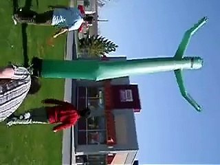 Wacky Waving Inflatable Arm Flailing TUUUBE Man!