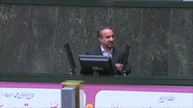 البرلمان الإيراني يلزم روحاني بالحفاظ على المنجزات النووية