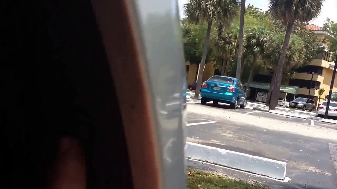 2003-2006 Infiniti G35 HID Headlight Removal | How to Replace Front HID Bulb 2003-2006 Infiniti G35