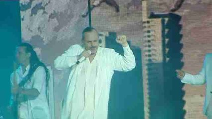 Bosé y Serrat entusiasman al público de Valencia y Bilbao durante su gira española