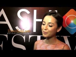 Julie Estelle Raih Penghargaan Sebagai Inspiring Woman