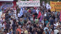 Gregos protestam contra austeridade