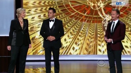 Emmys 2013 Best Moments - Tina Fey and Amy Poehler Twerk Heckling