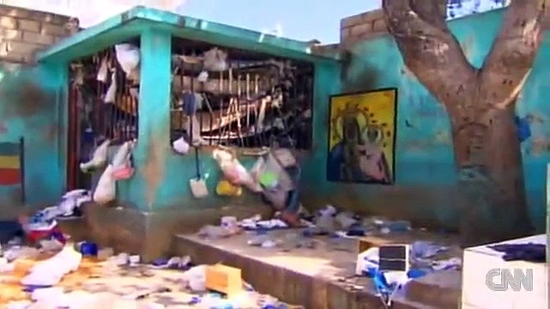 Haitian prison destroyed