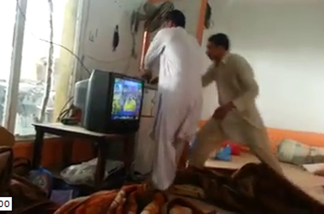 Halaka da tv awaz ro ka kana, Tv yeh math ko, pashto funny video clip, tapay tang takor, da musafaro video, pashto dance