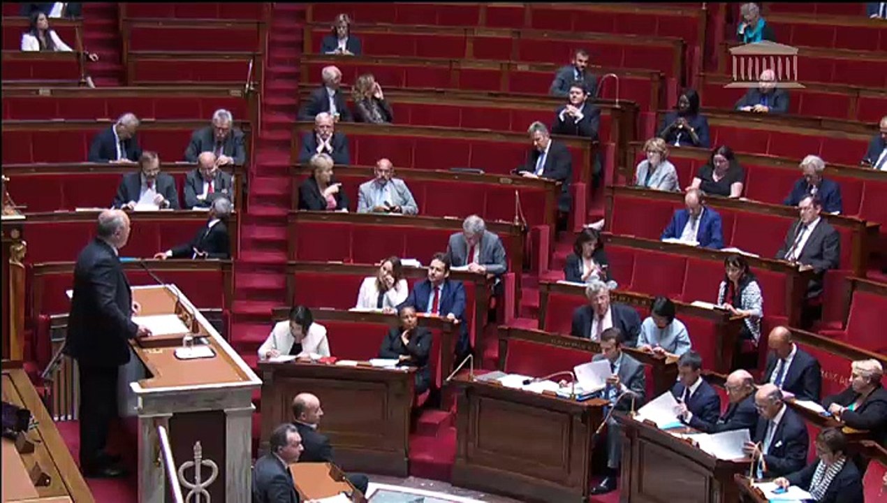 Rejet de la motion de censure du gouvernement