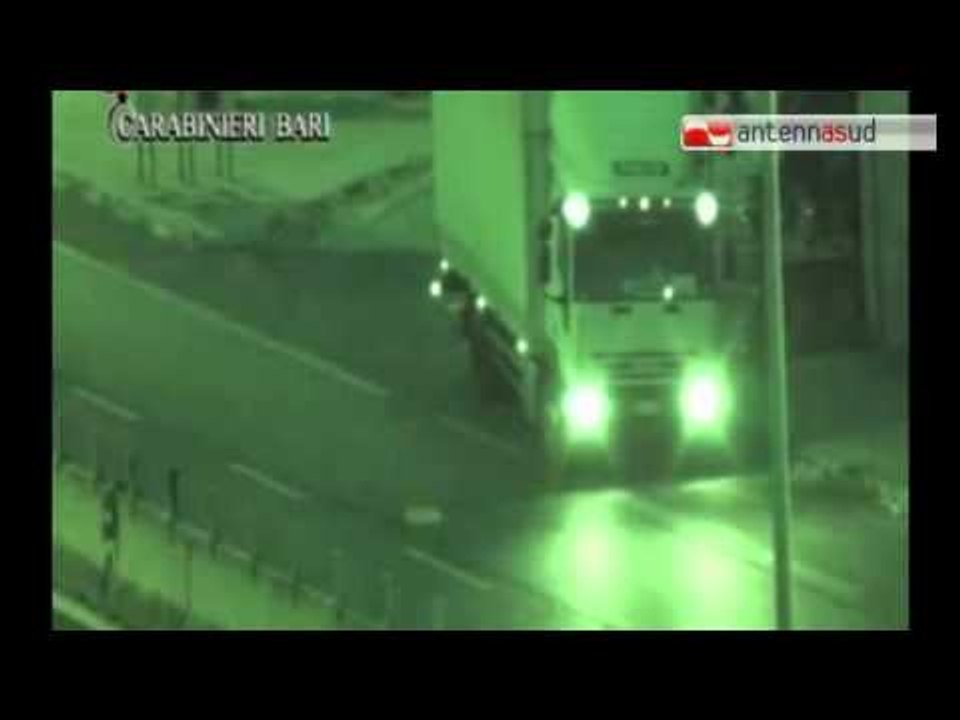 TG 15.06.15 Pronti ad assaltare un tir sulla tangenziale di Bari, cinque in manette