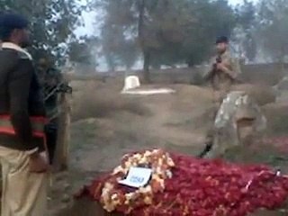 army public school shaheed student khushnood zeb.. guard of honor