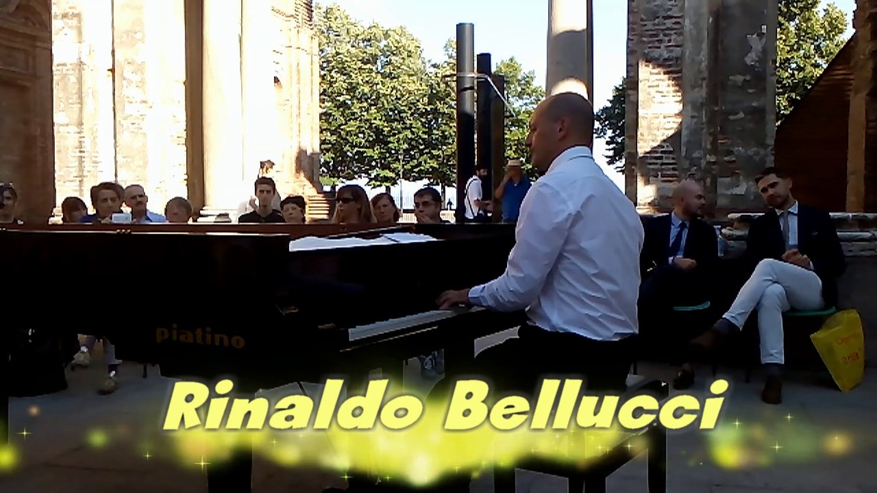 Rinaldo Bellucci plays Alexander Skrjabin (Prelude for the left hand op.9) in Rivoli Castle (Turin) on June 20th,2015