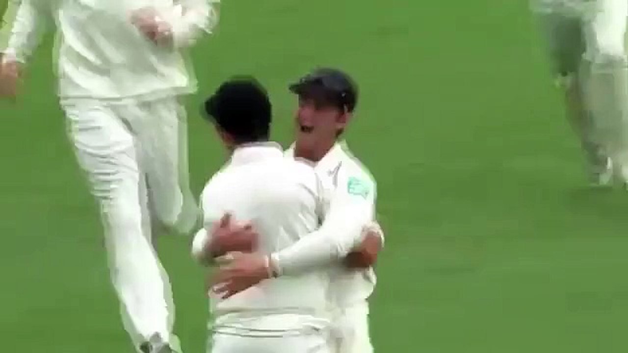 Amazing cricket catches by Trent Boult