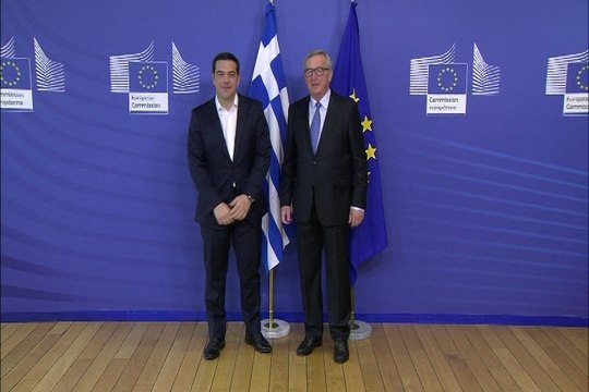 Juncker recibe a Tsipras ante el inicio de cumbre de emergencia