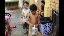 Cambodian Children Learn to clean environment