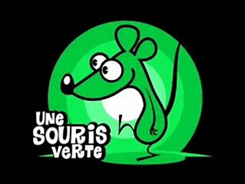 une souris verter qui fumer de l'herbe